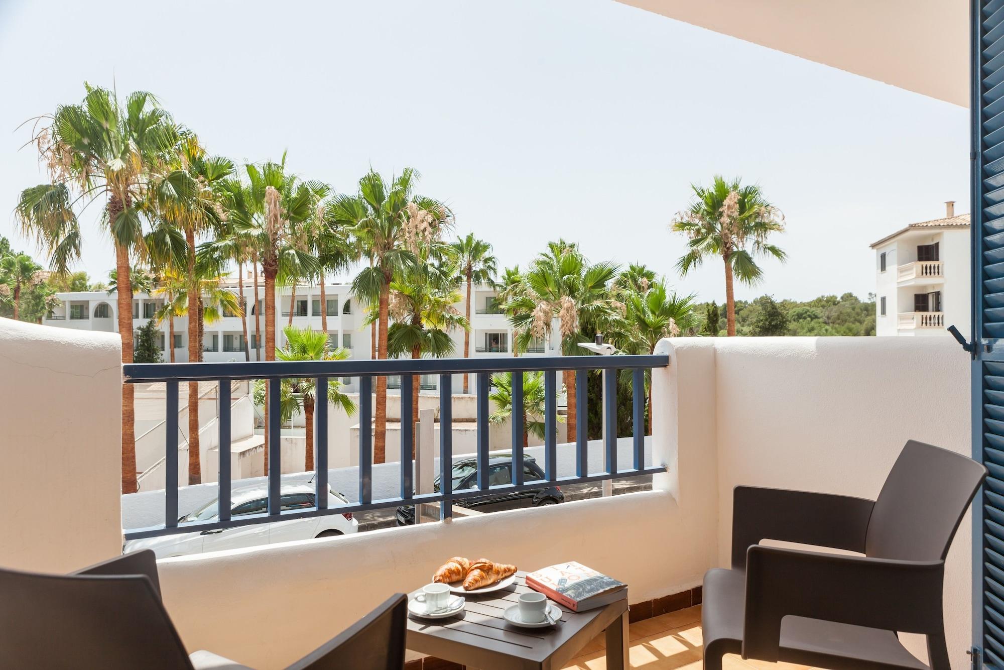 Aparthotel Pierre & Vacances Mallorca Cecilia Portocolom  Exterior photo