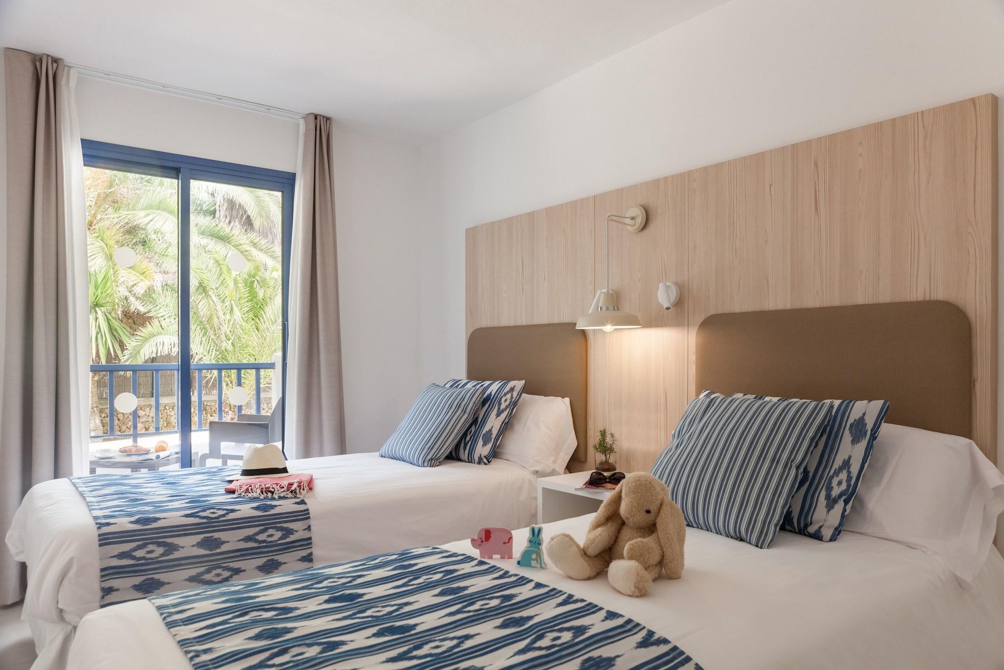 Aparthotel Pierre & Vacances Mallorca Cecilia Portocolom  Exterior photo